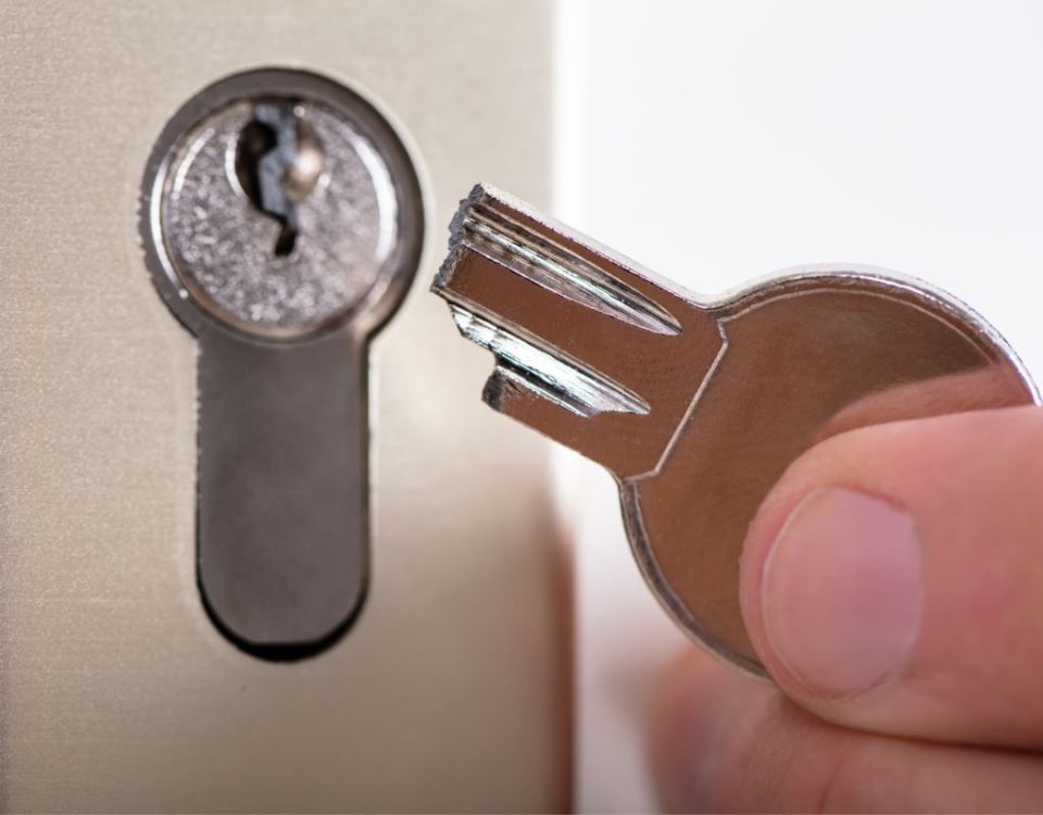 chiave spezzata nella serratura